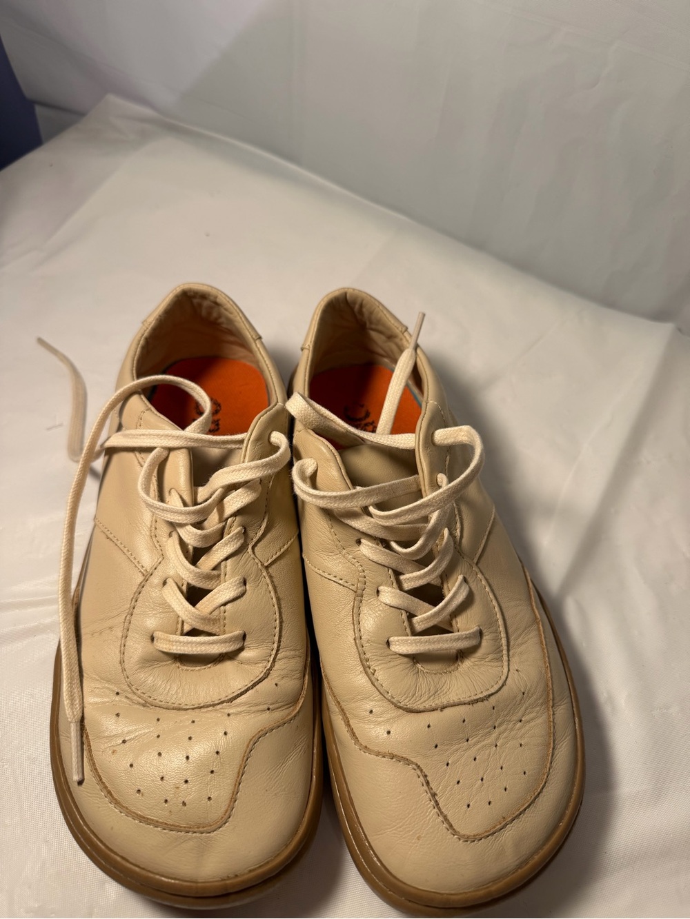 Women's Cream Leather Casual Lace-Up Sneakers
